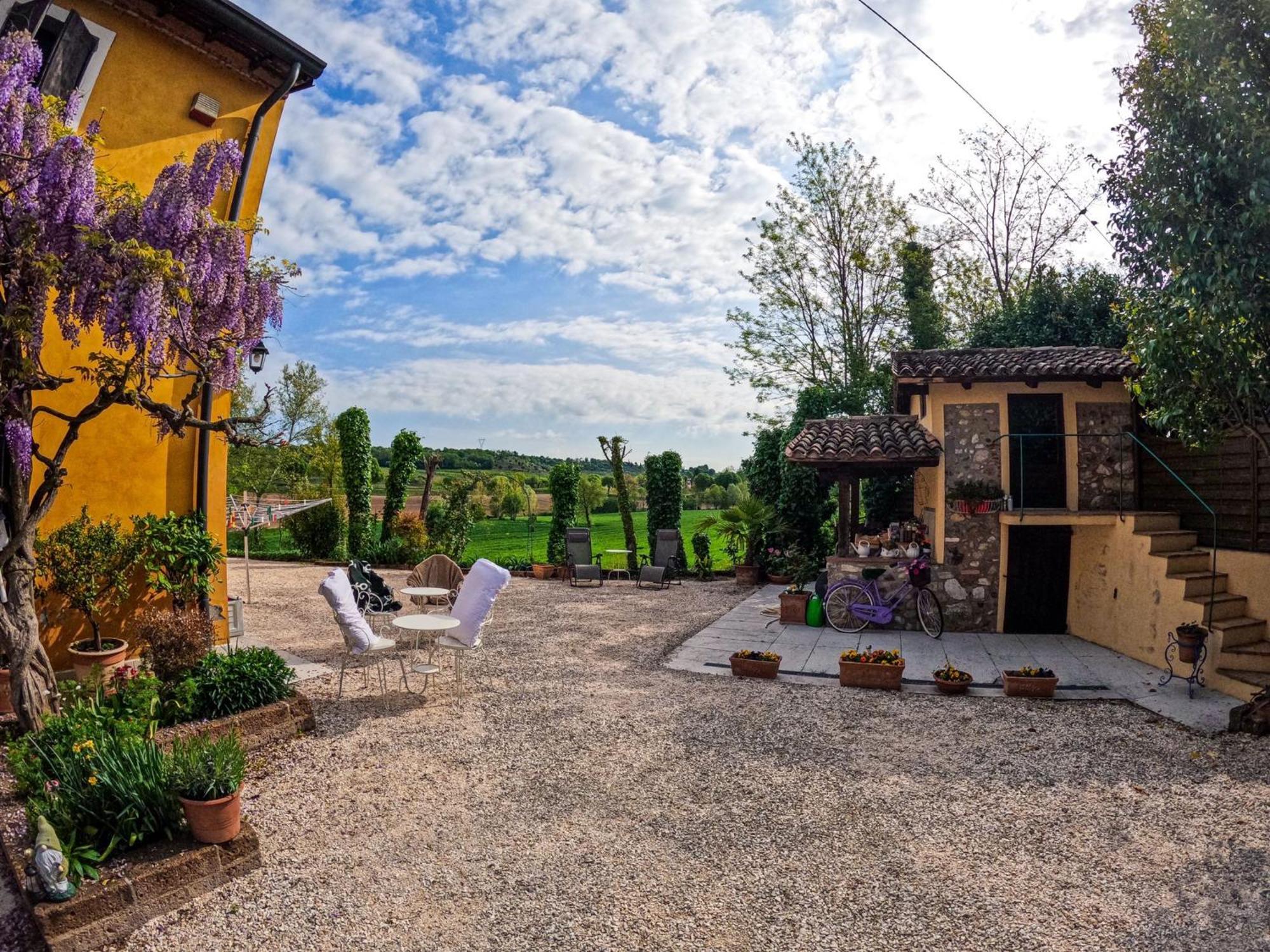 B&B Casacasina Монцамбано Экстерьер фото